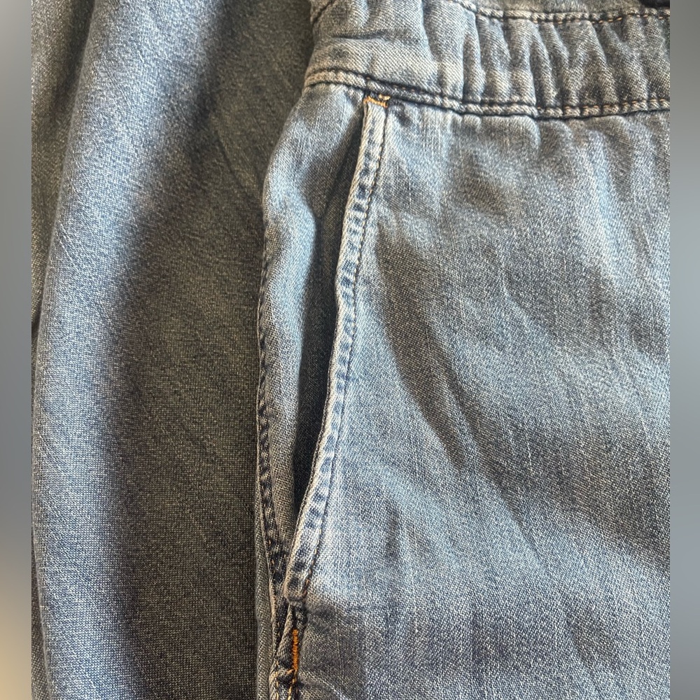 LEVIS , Stylish Blue Denim Jumpsuit - Picture 6 of 14